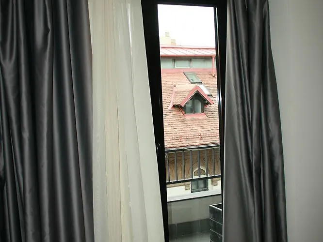 Hemingway Szálloda 3*