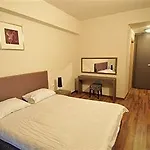 Hemingway 3*