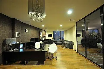 Hotel Hemingway Boekarest