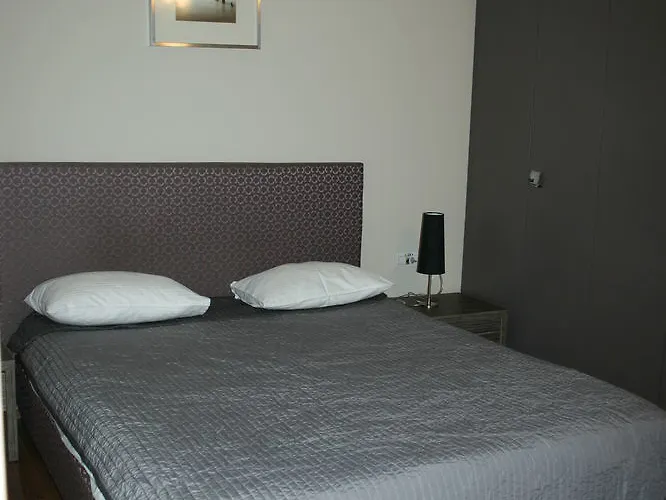 Hemingway 부쿠레슈티