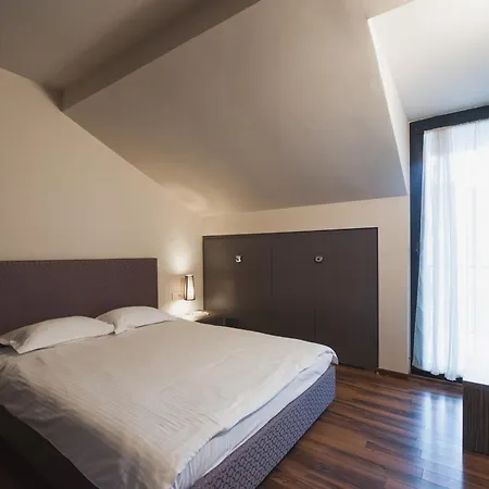 Hemingway Hotel 3*